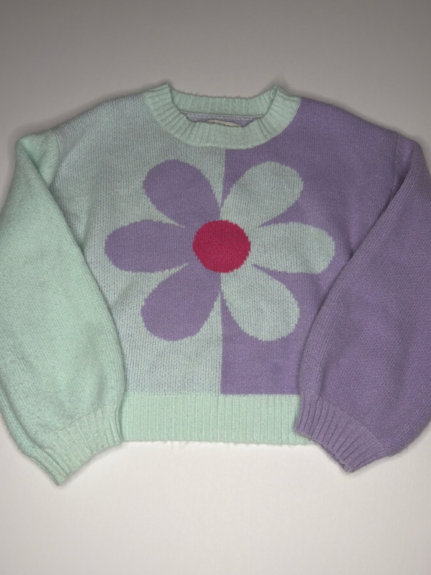 nik & leksi Split Color Flower Sweater 7/8