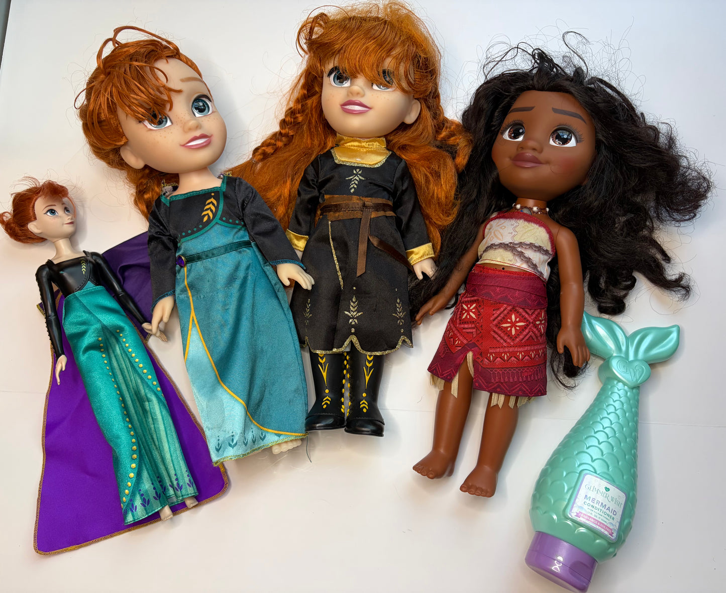 Bundle of Disney Dolls