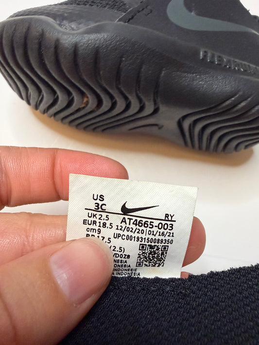 Infant Black Nike Sneakers - 3