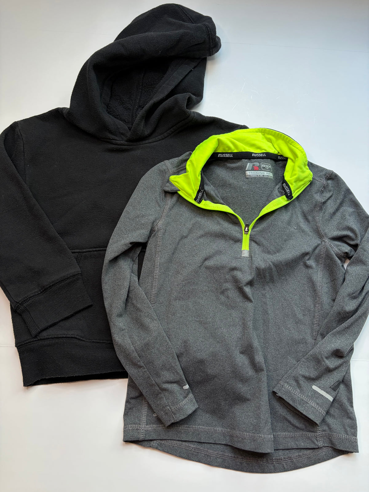 Russell grey/neon half zip & black no brand hoodie 4/5