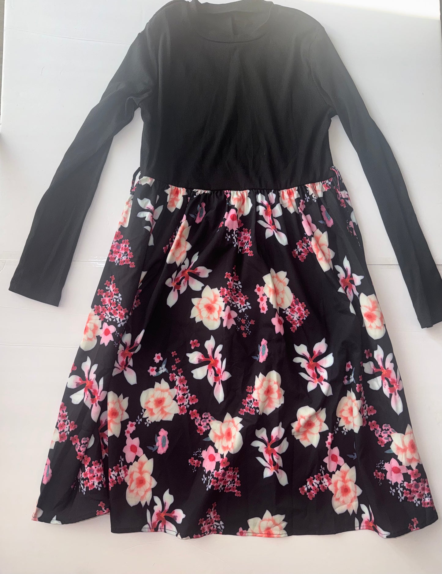 SHEIN Black and Floral Dress 11-12Y