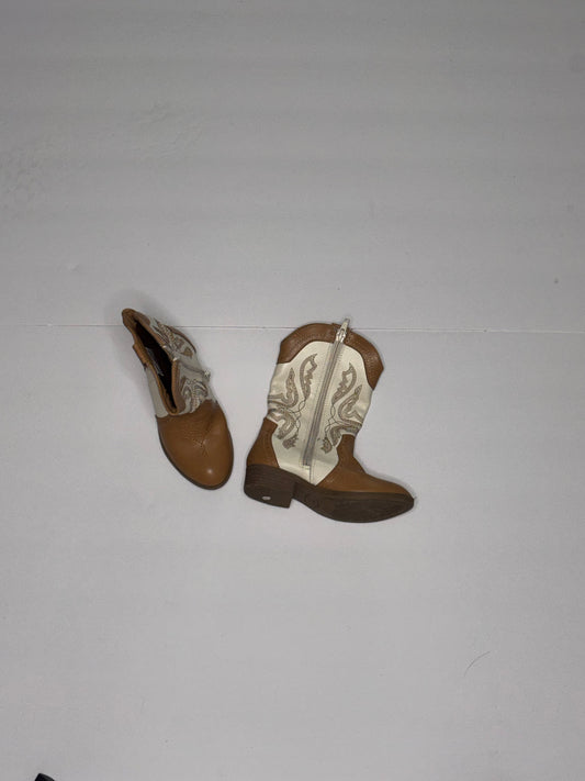 Dream Pairs Brown and White Cowboy boots 10