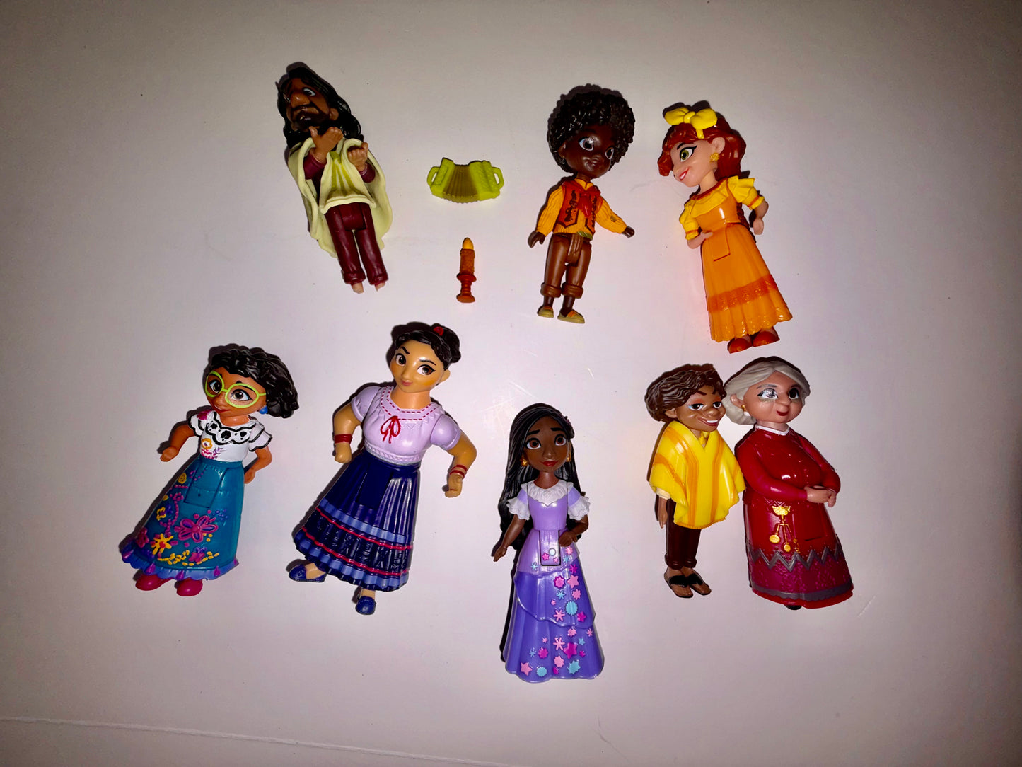 Small Encanto figurine set
