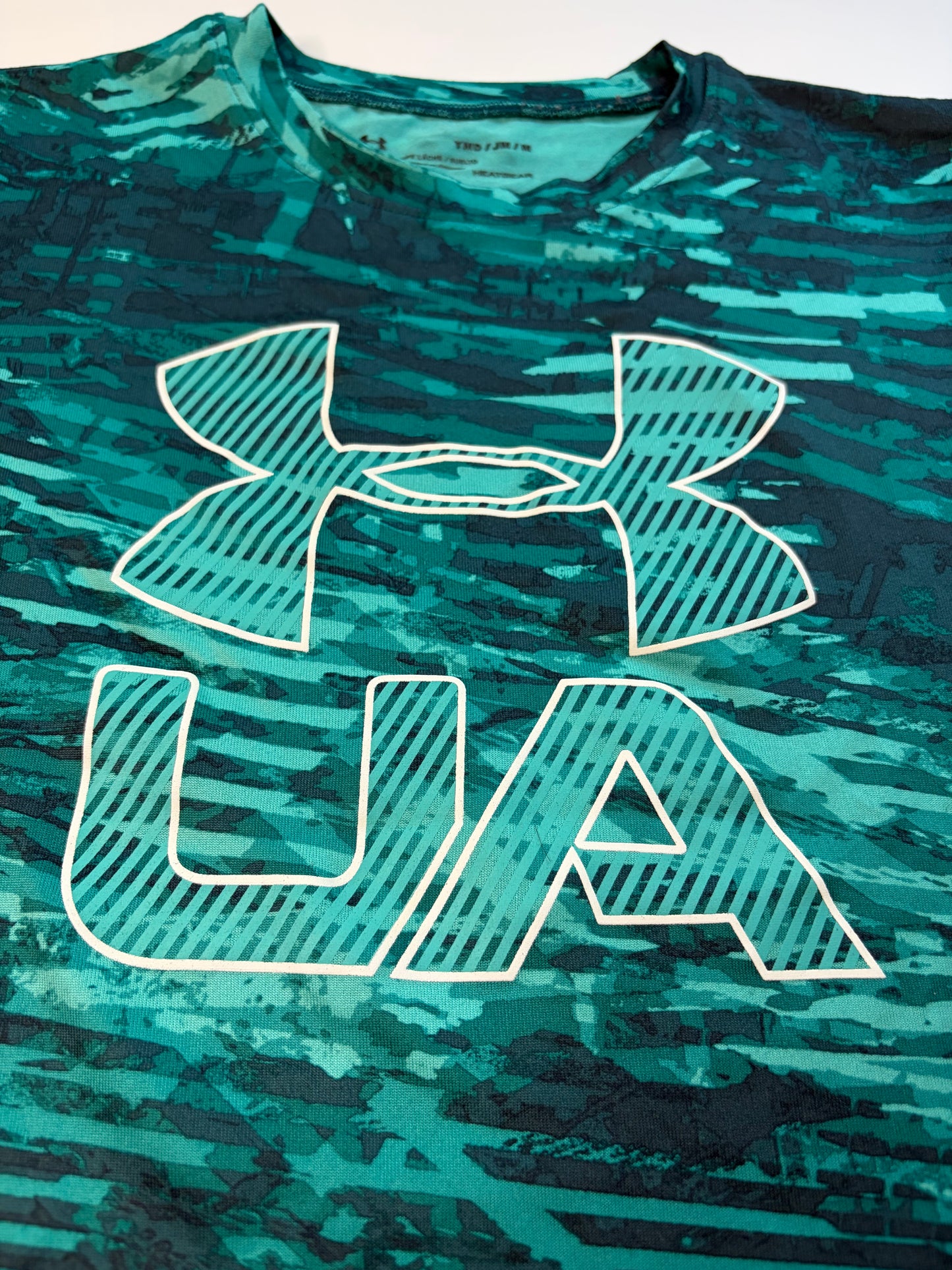 Under Armour Teal Shirt - Youth Medium (6-8)